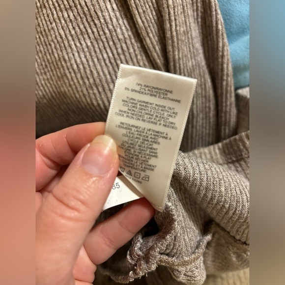 Auction listing-Express-Oatmeal Dress - Picture 5 of 5
